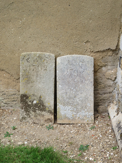 Graveyard Memorial 27
