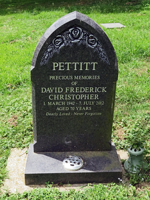 Graveyard Memorial 33
